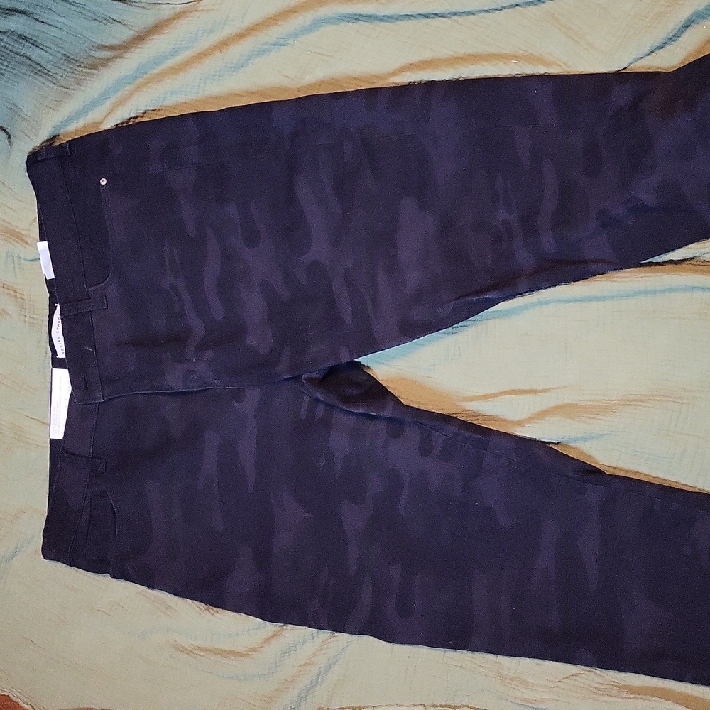 Social Standard ankle skinny camo jeans